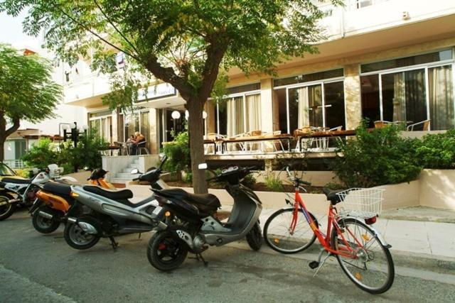 Theonia Hotel 2*