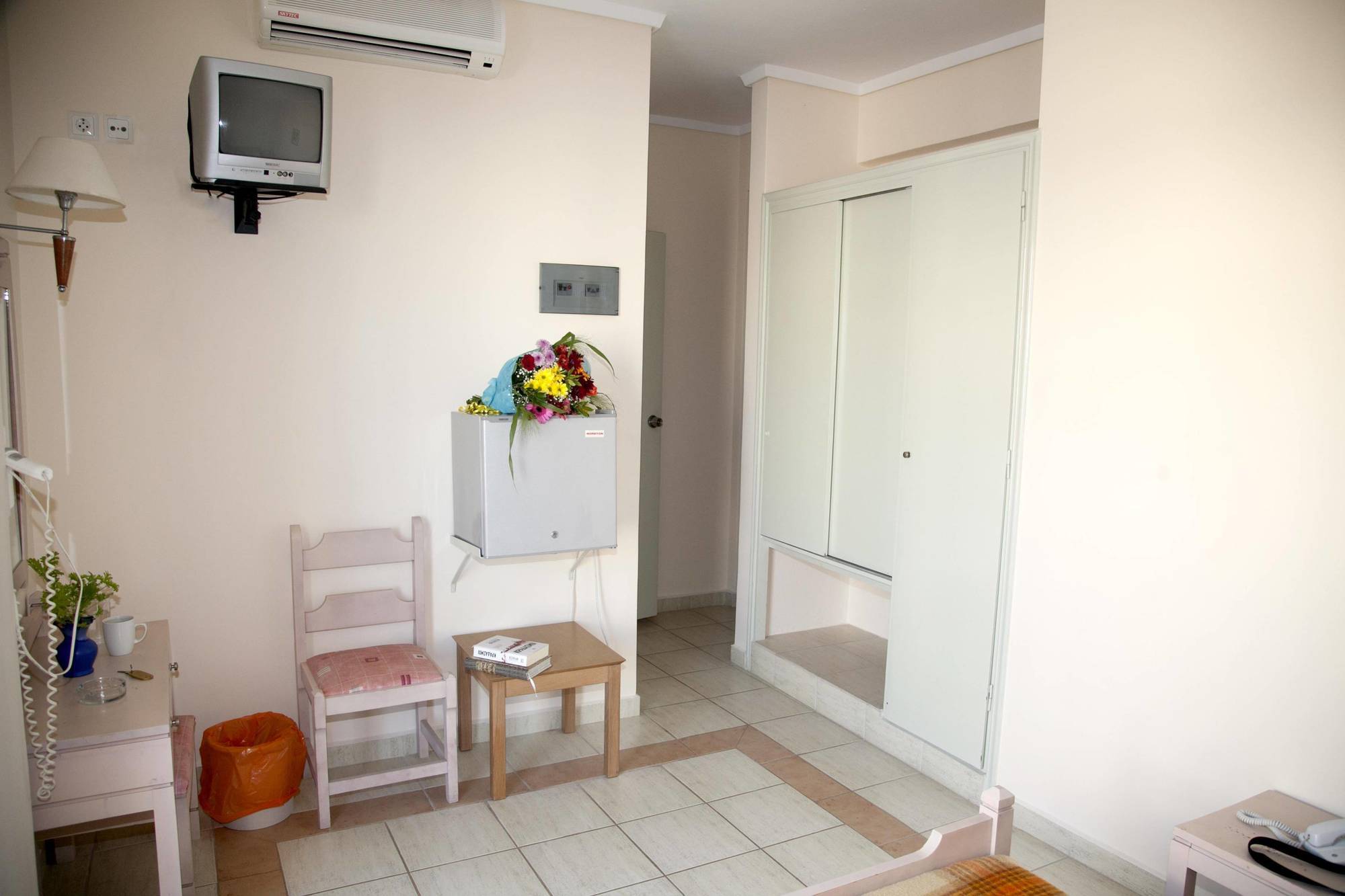 Hotel Theonia